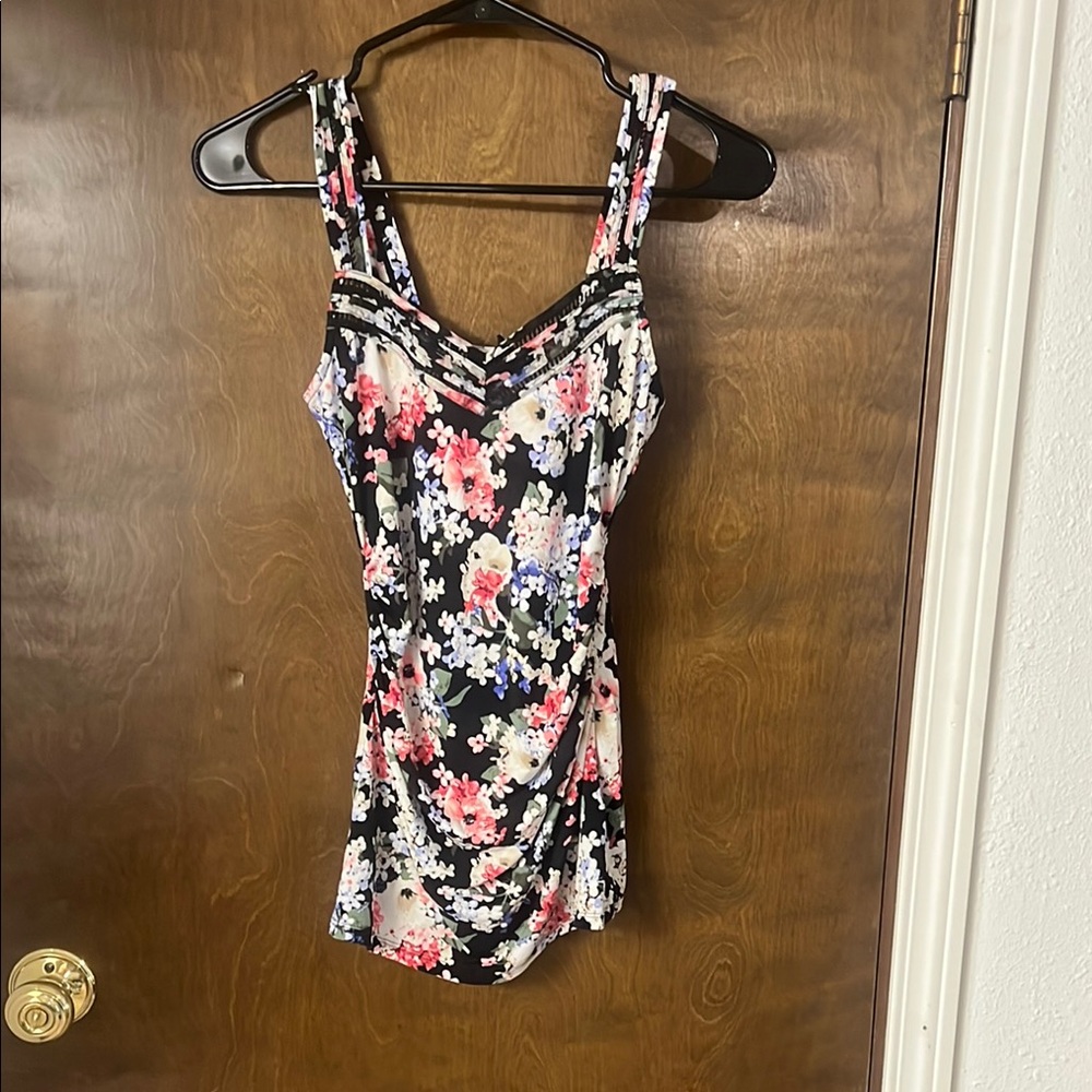 Floral Print Sleeveless Top